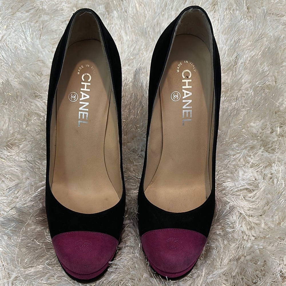 CHANEL Black and Pink Platform Heels